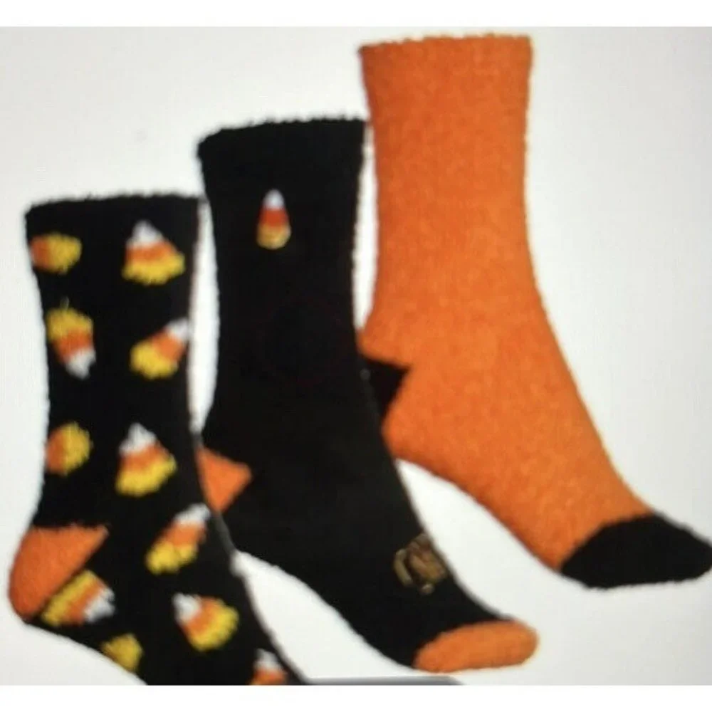 NEW $18 Rae Dunn 3 Pairs Fuzzy Cozy Halloween‎ Candy Coma Corn Socks Womens Gift